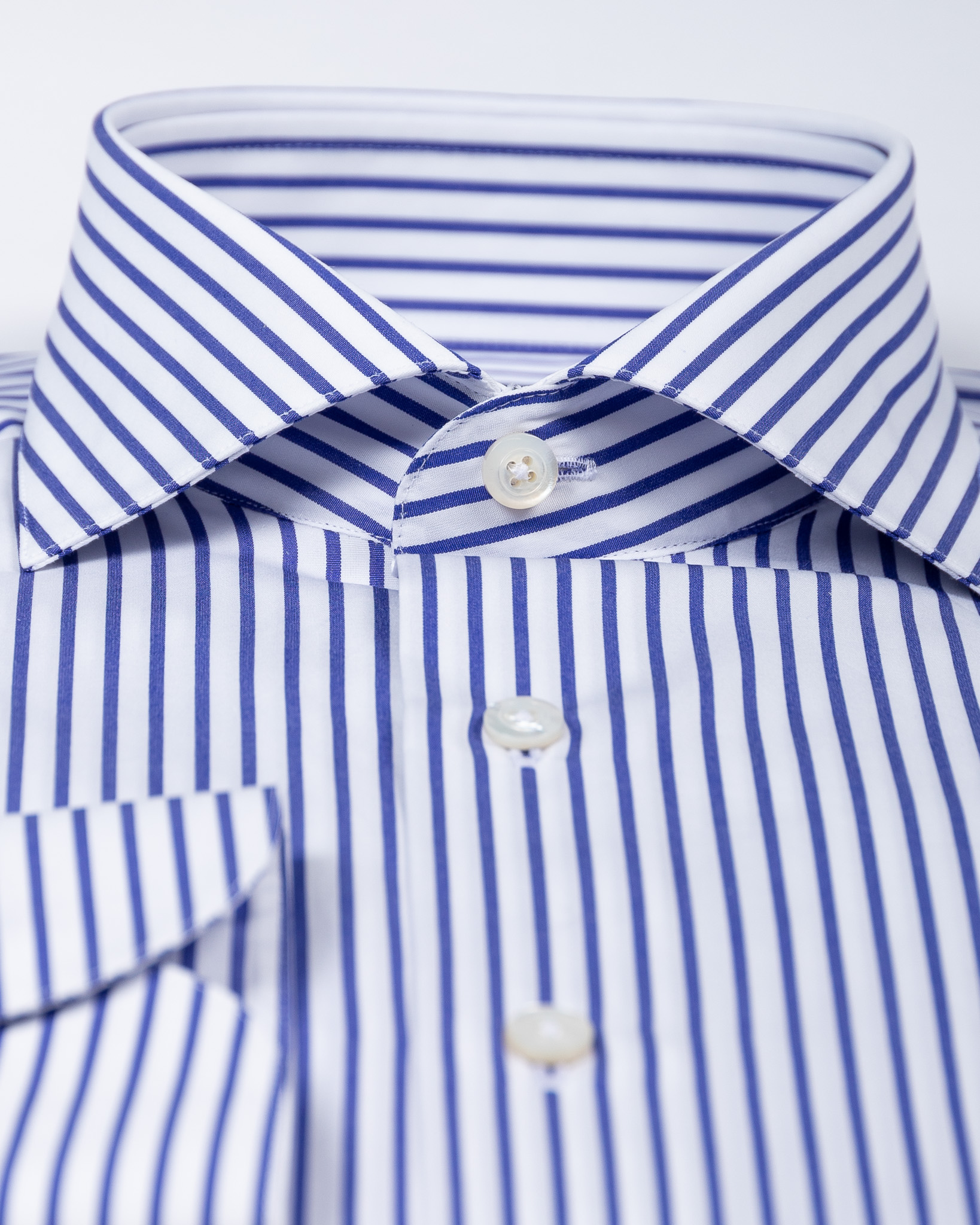 Wide Stripe Cutaway Shirt
