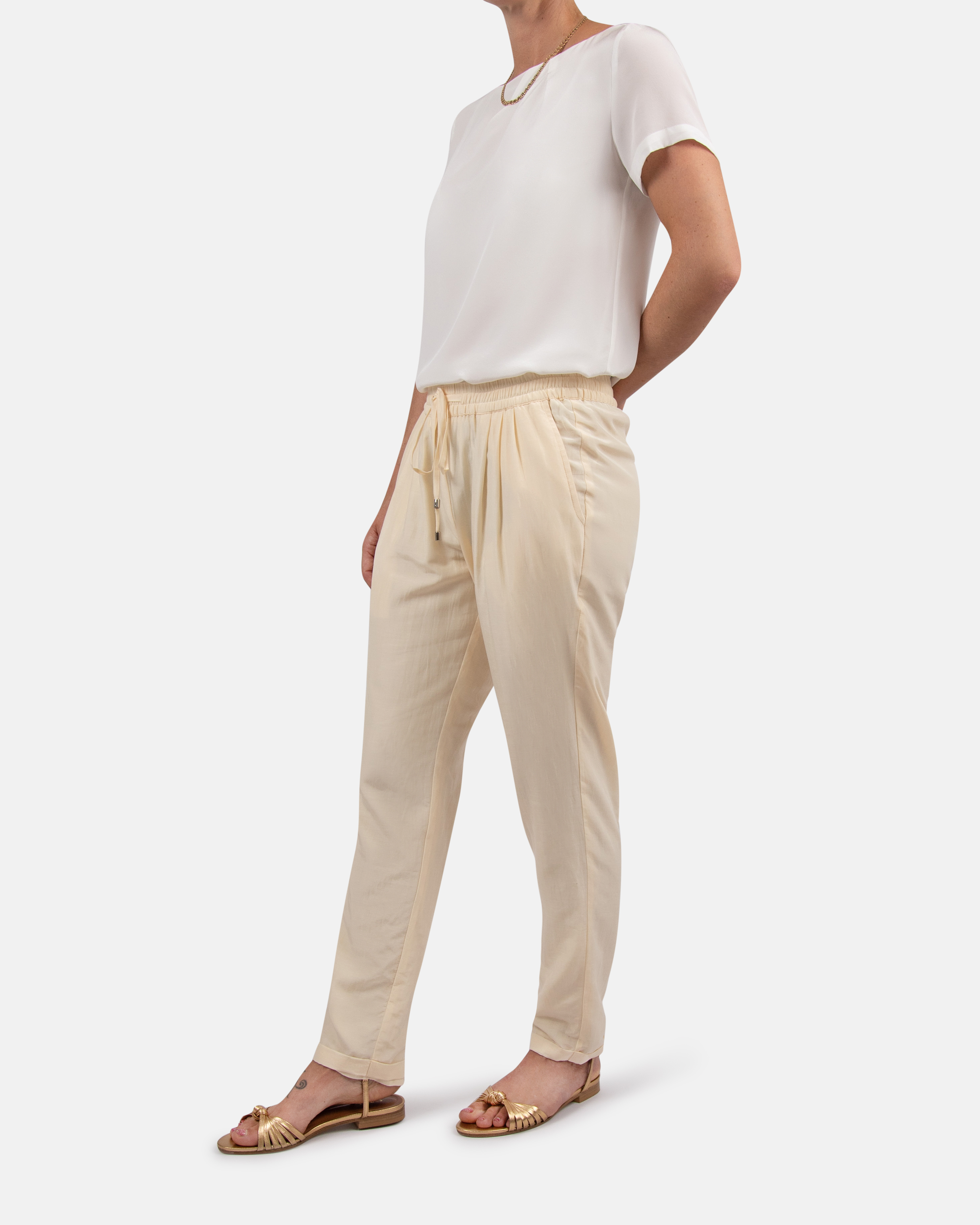 Buy Levi's Yellow Cotton Loose Fit Self Pattern Trousers for Mens Online @  Tata CLiQ